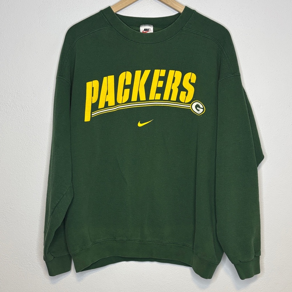 Vintage 90s Nike Large Green Crewneck Sweater with Yellow Packers Logo